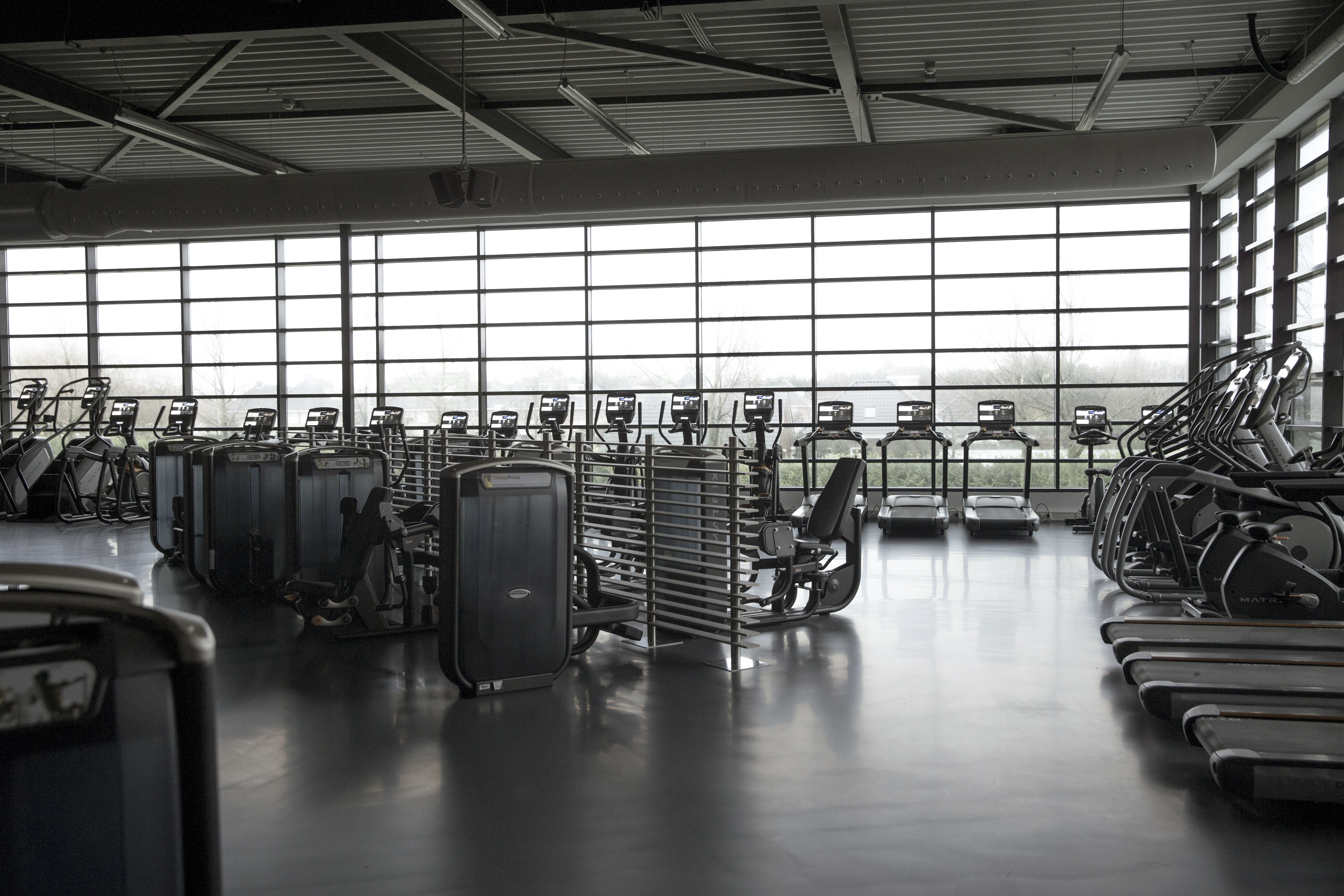 MX24_LIFESTYLE_COMM AMSTERDAM wllnsslnd ultra_cardio area_side-angle.jpg
